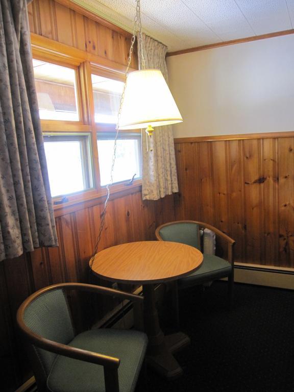 Wakita Court Motel Queensbury Rum bild